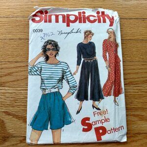 Vintage 90s Pullover Top and Culottes Sewing Pattern Size 8-20 Simplicity 0039